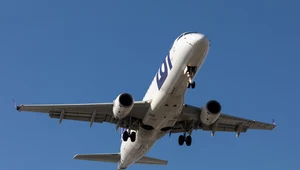 Samolot embraer 175 LOT
