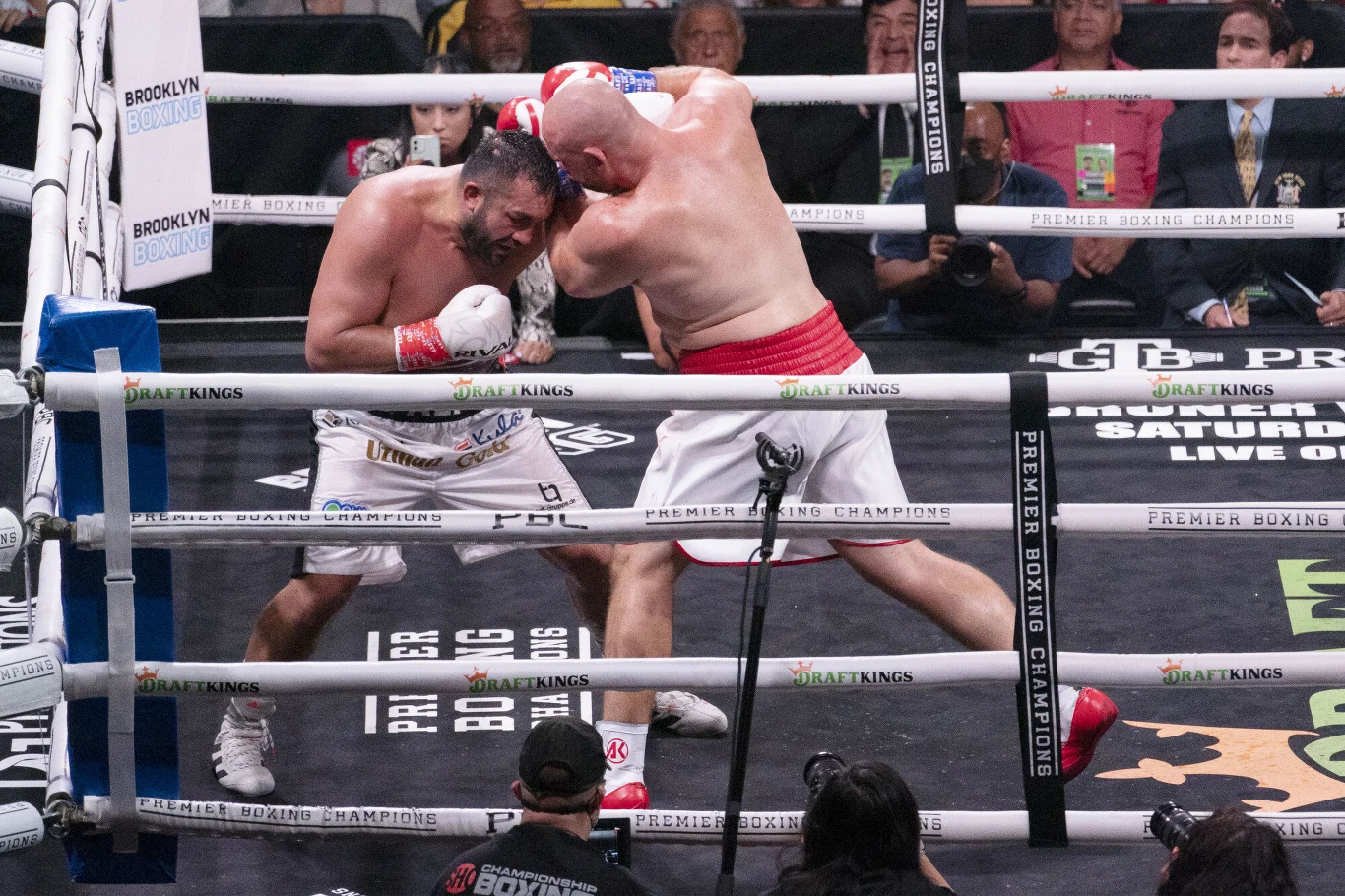 Adam Kownacki w walce z Alim Demirezenem Adam Kownacki w walce z Alim Demirezenem