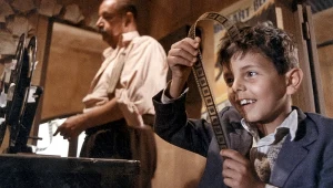 Philippe Noiret i Salvatore Cascio w filmie "Cinema Paradiso" (1988)
