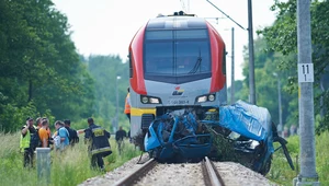 Przepisy dotyczące ruchu na przejazdach nie są wymyślone tak sobie. Tu chodzi o ludzkie życie