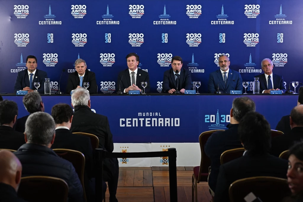 Argentyna, Chile, Paragwaj i Urugwaj zgłosiły wspólną chęć organizacji mundialu w 2030 roku Argentyna, Chile, Paragwaj i Urugwaj zgłosiły wspólną chęć organizacji mundialu w 2030 roku