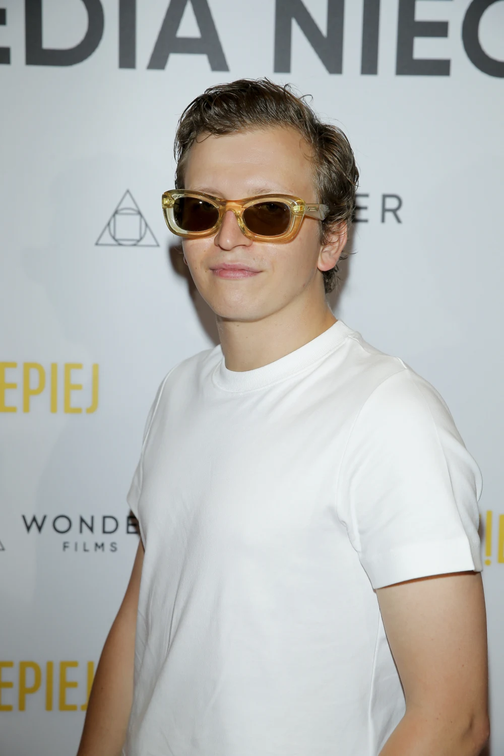 Maciej Musiałowski na premierze filmu "Każdy wie lepiej" Maciej Musiałowski na premierze filmu "Każdy wie lepiej"
