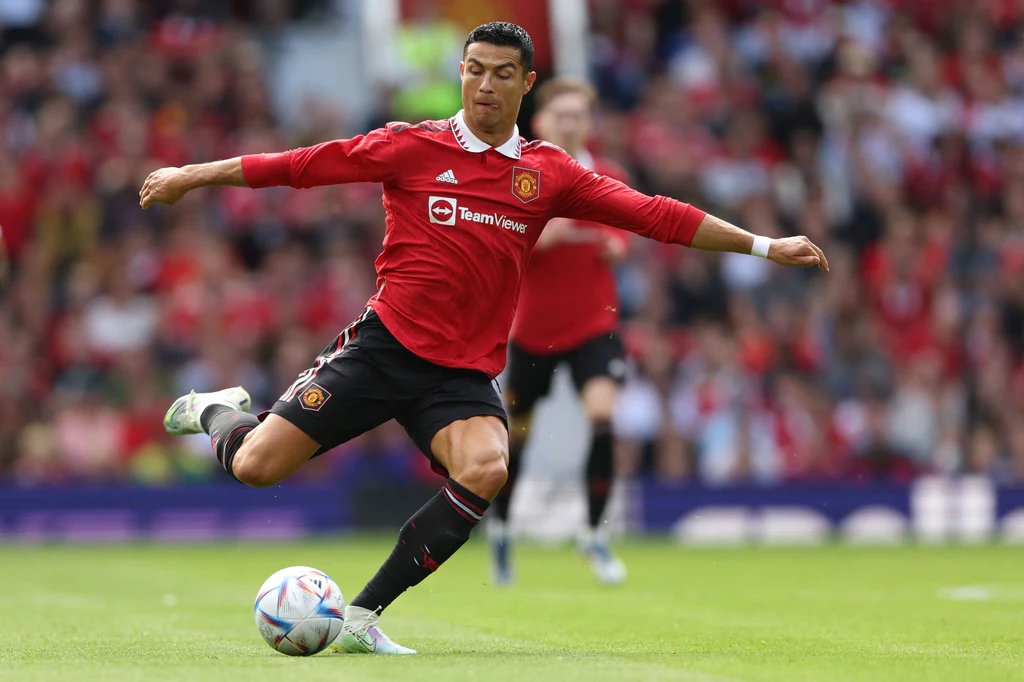Cristiano Ronaldo w sparingu z Rayo Vallecano zszedł już w przerwie, następnie wyjechał z Old Trafford Cristiano Ronaldo w sparingu z Rayo Vallecano zszedł już w przerwie, następnie wyjechał z Old Trafford