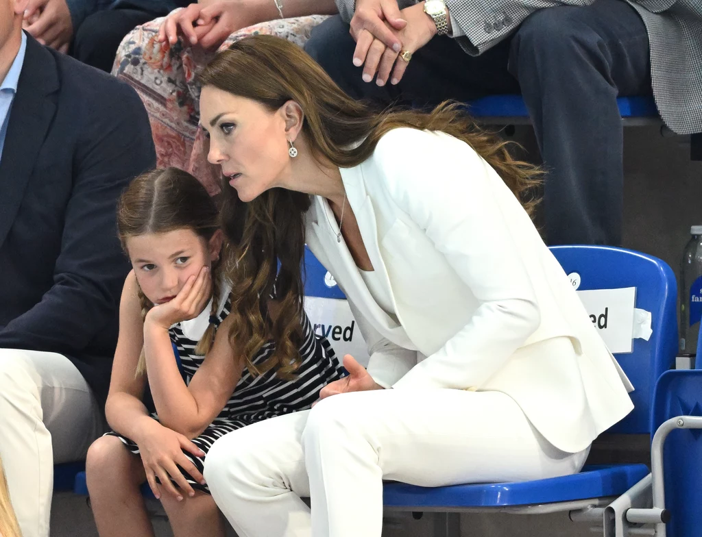 Księżna Kate i księżniczka Charlotte na Igrzyskach Wspólnoty Narodów w Birmingham Księżna Kate i księżniczka Charlotte na Igrzyskach Wspólnoty Narodów w Birmingham