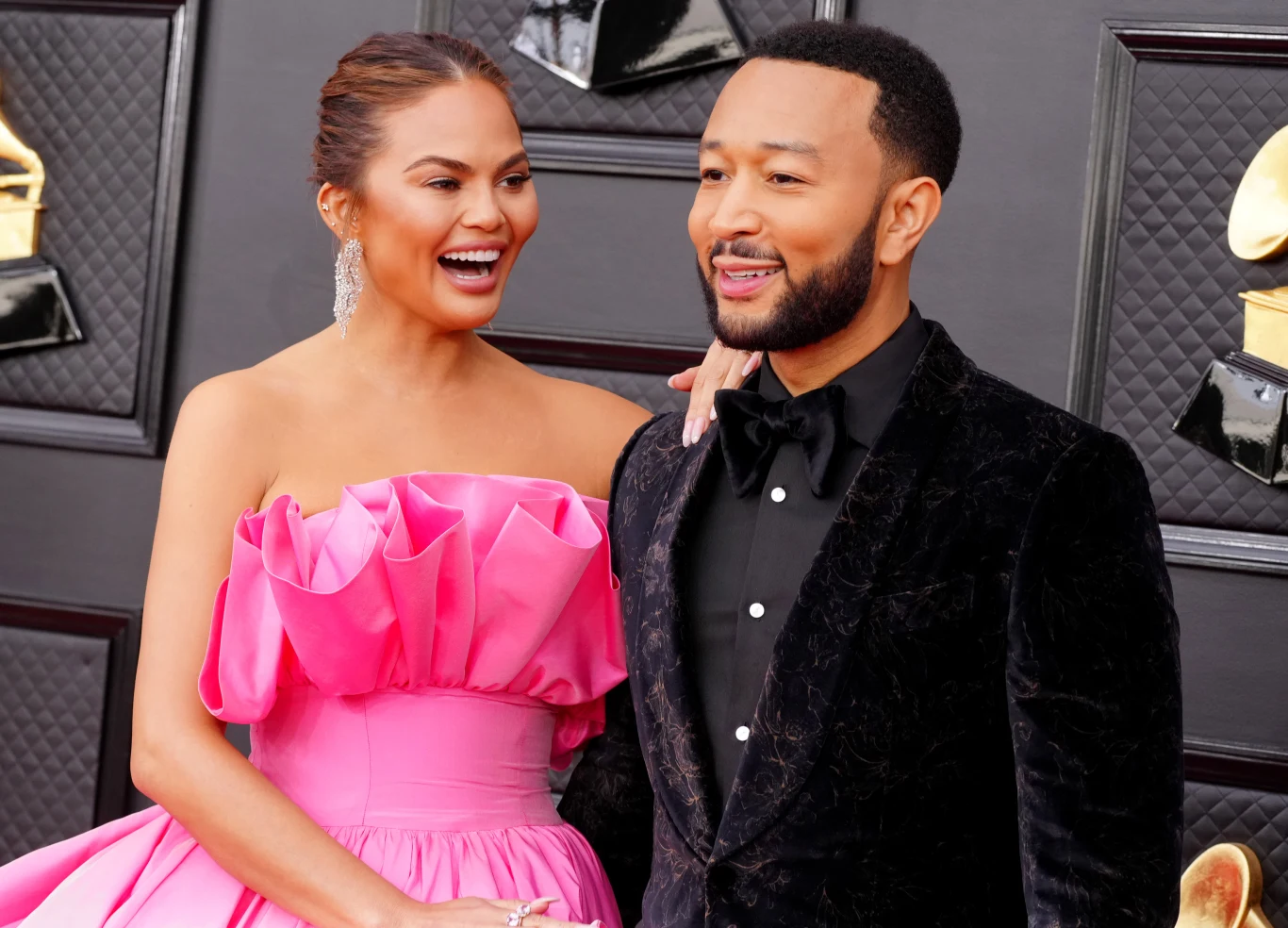 Chrissy Teigen i John Legend spodziewają się kolejnego dziecka Chrissy Teigen i John Legend spodziewają się kolejnego dziecka