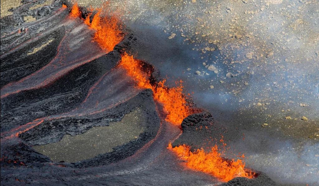 Erupcja wulkanu Geldingadalir