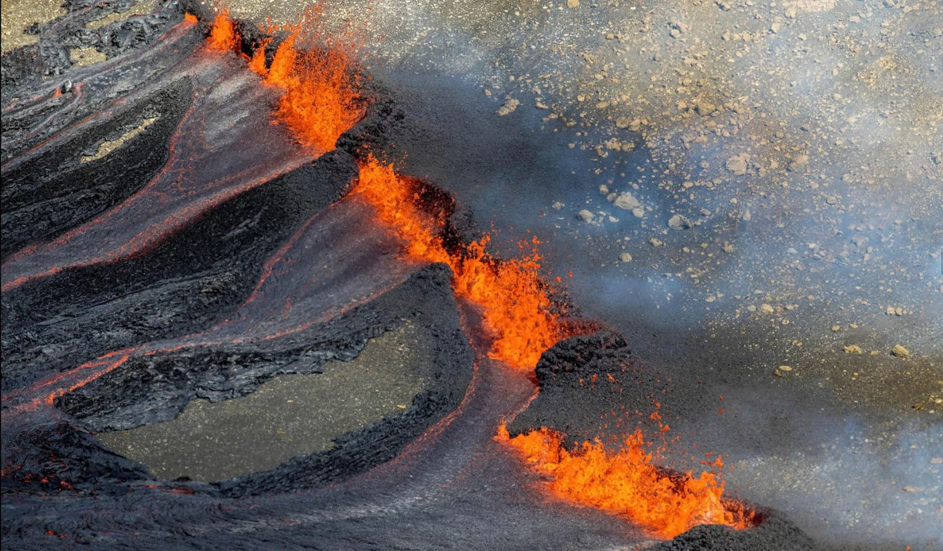 Erupcja wulkanu Geldingadalir