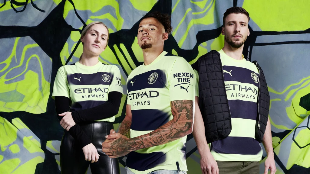 PUMA wraz z Manchester City z pierwszą w historii premierą kompletu strojów piłkarskich w metaversum gry Roblox PUMA wraz z Manchester City z pierwszą w historii premierą kompletu strojów piłkarskich w metaversum gry Roblox