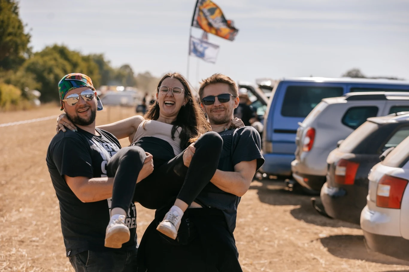 Na festiwalowym polu Pol'and'Rock 2022 pojawia się coraz więcej fanów!