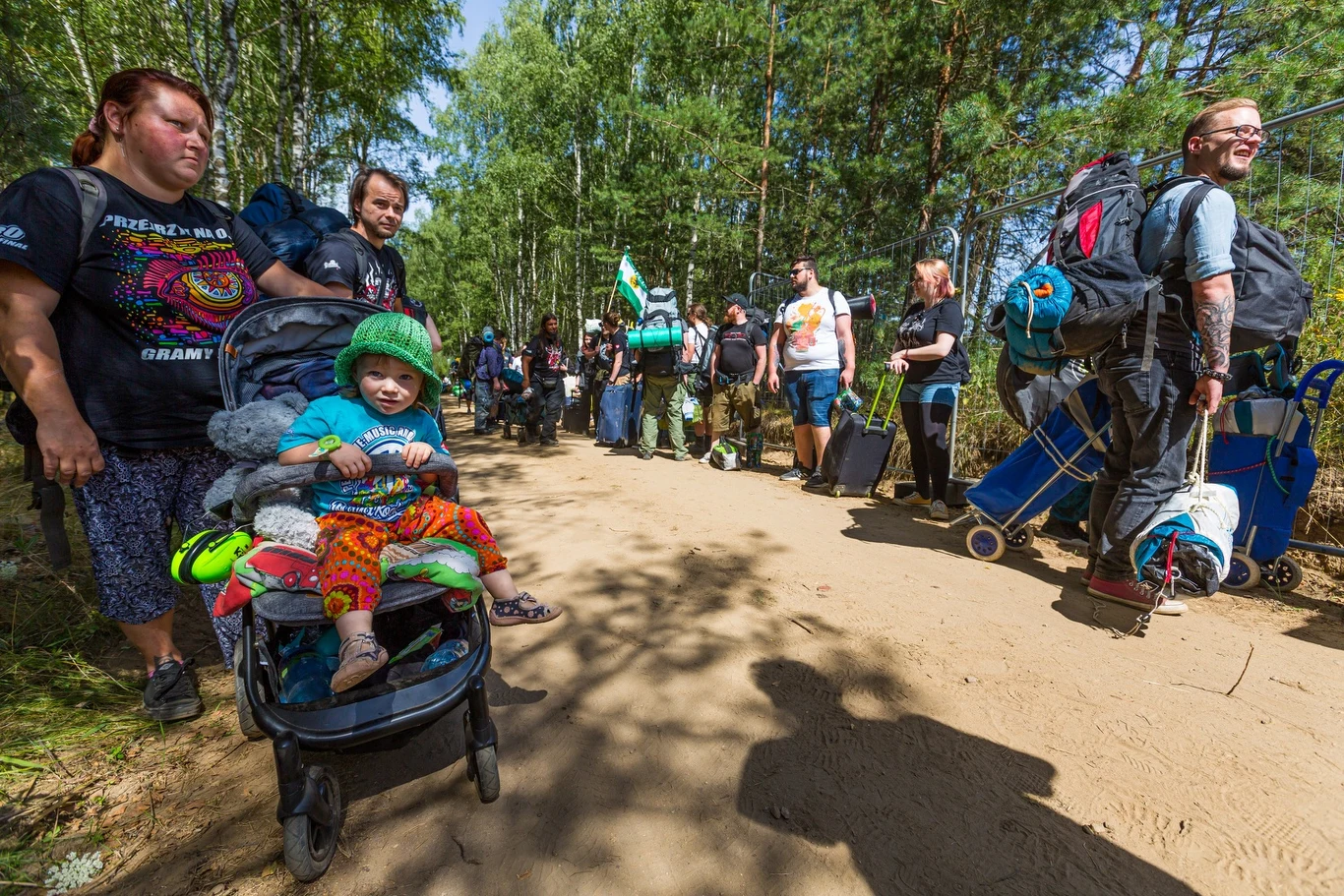 Na festiwalowym polu Pol'and'Rock 2022 pojawia się coraz więcej fanów!