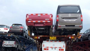 Import aut - Niemcy, długo, długo nic i... USA.
