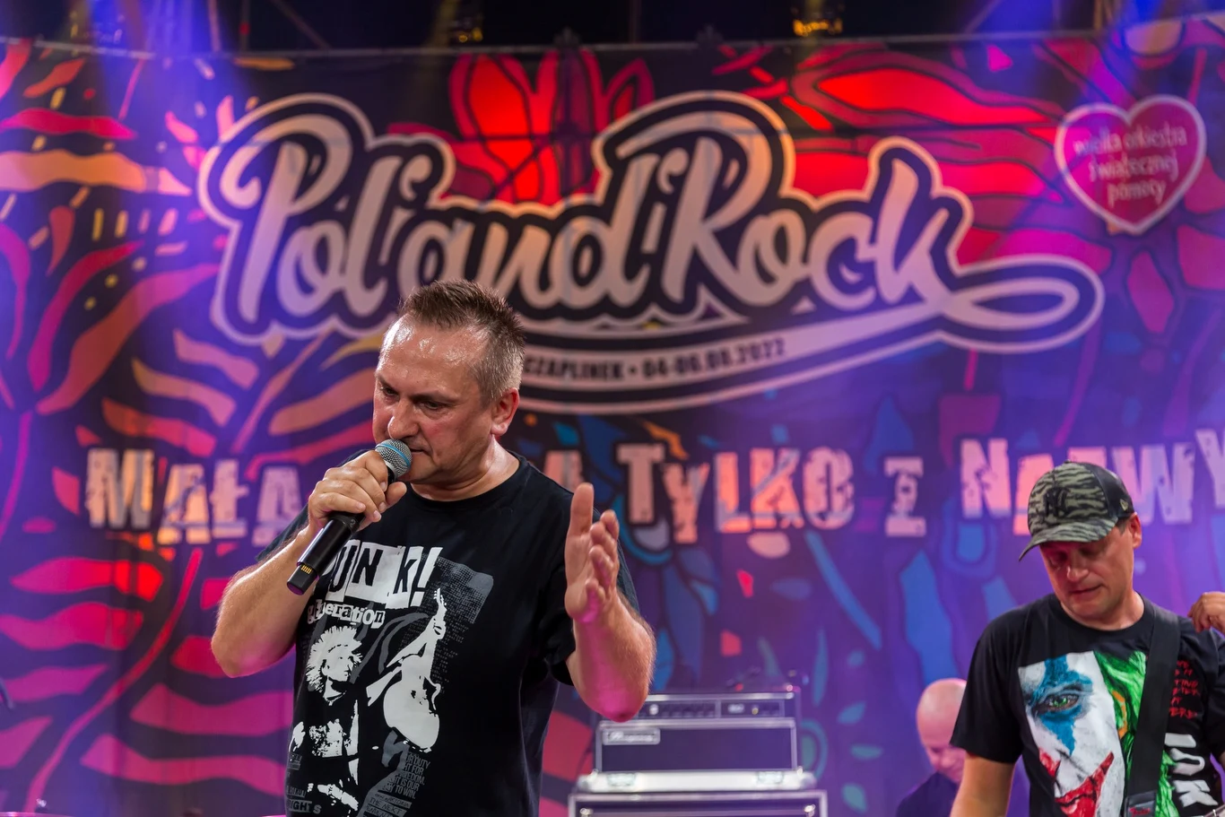 Zobacz zdjęcia z koncertu grupy Uliczny Opryszek na Małej Scenie Pol'and'Rock Festival 2022 Zobacz zdjęcia z koncertu grupy Uliczny Opryszek na Małej Scenie Pol'and'Rock Festival 2022