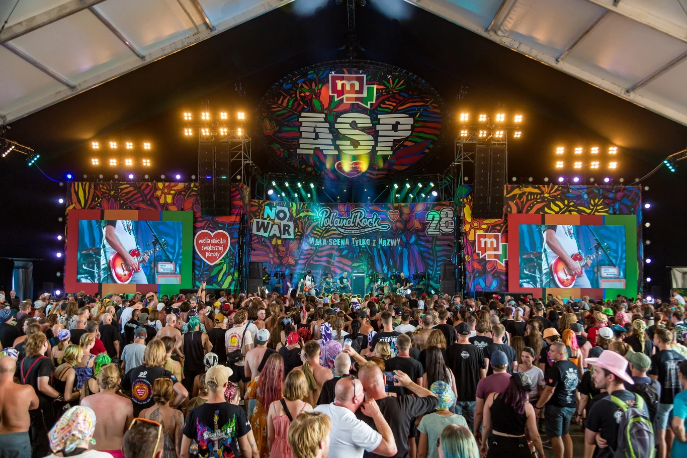 Zobacz zdjęcia z koncertu grupy Uliczny Opryszek na Małej Scenie Pol'and'Rock Festival 2022 Zobacz zdjęcia z koncertu grupy Uliczny Opryszek na Małej Scenie Pol'and'Rock Festival 2022