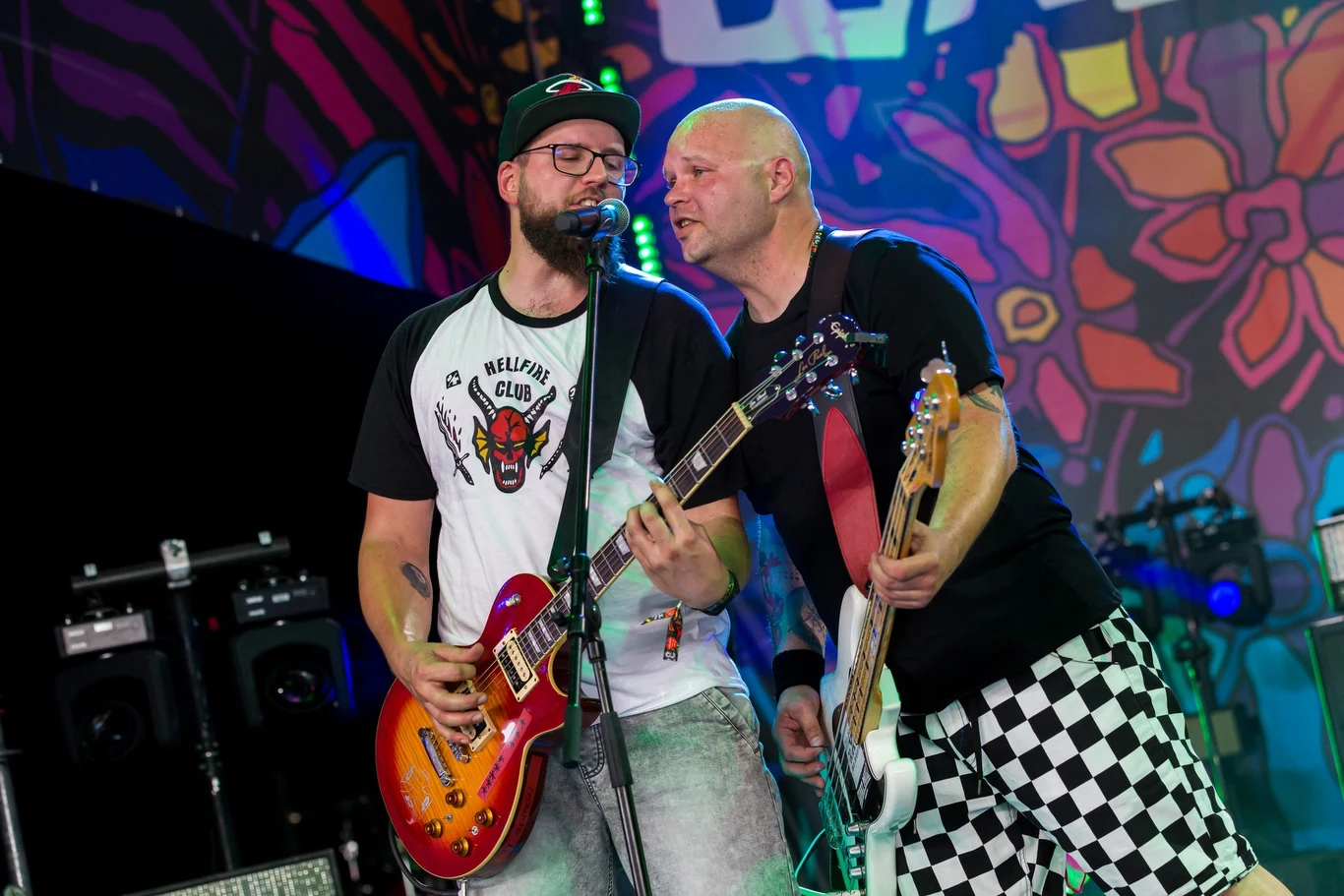 Zobacz zdjęcia z koncertu grupy Uliczny Opryszek na Małej Scenie Pol'and'Rock Festival 2022 Zobacz zdjęcia z koncertu grupy Uliczny Opryszek na Małej Scenie Pol'and'Rock Festival 2022