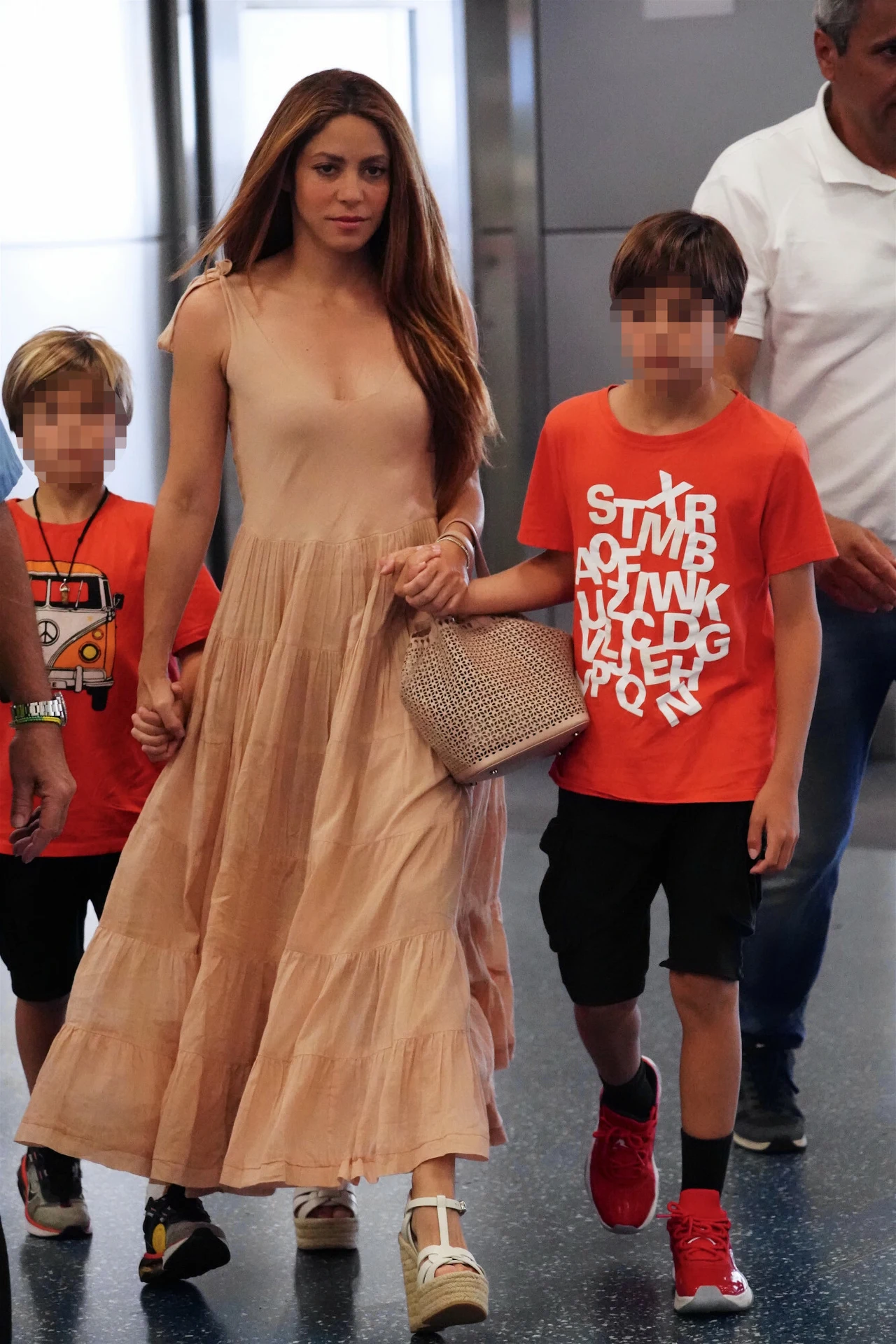 Shakira "przyłapana" na lotnisku Shakira "przyłapana" na lotnisku