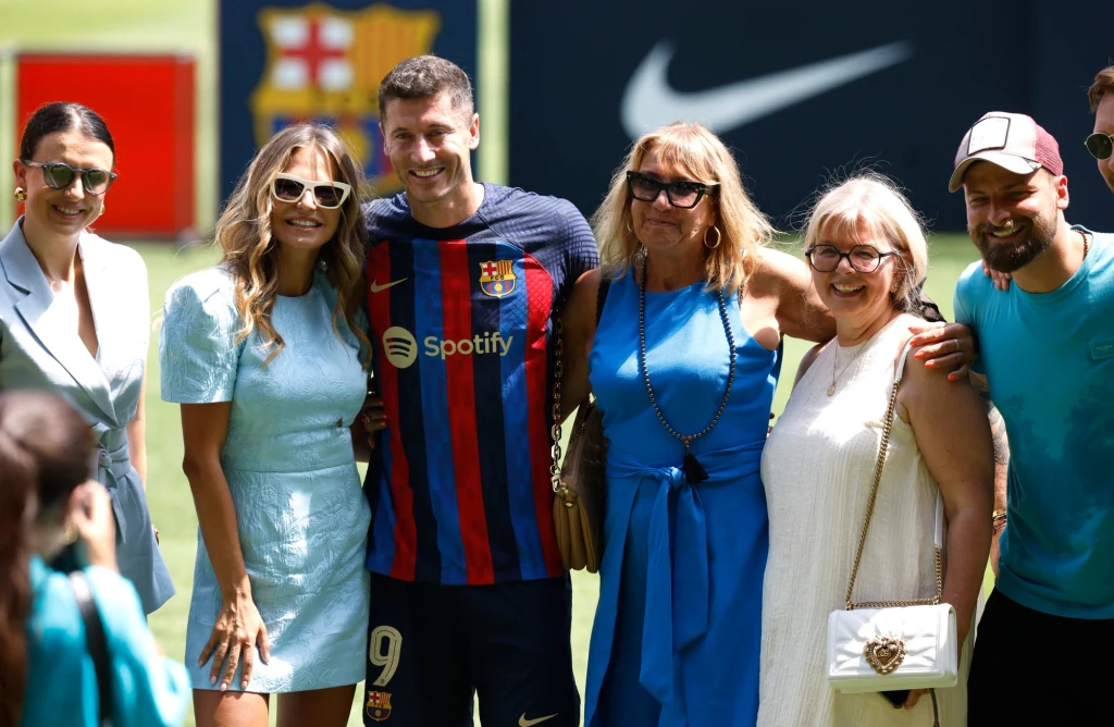 Robert Lewandowski z rodziną Robert Lewandowski z rodziną