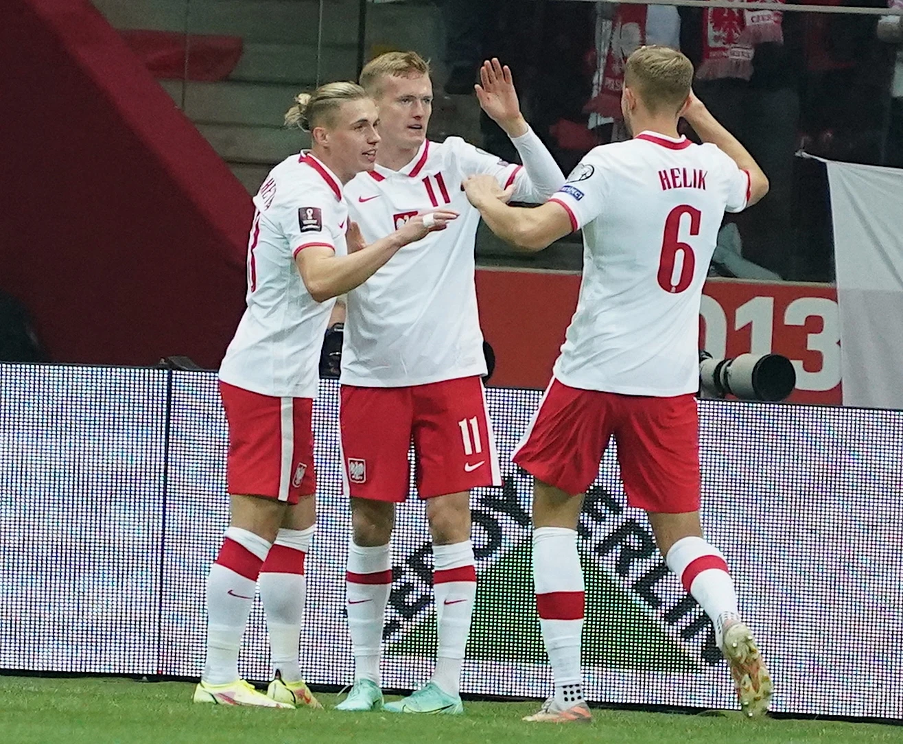 Przemysław Płacheta (z lewej) po dwóch latach przerwy znów zdobył gola w lidze angielskiej