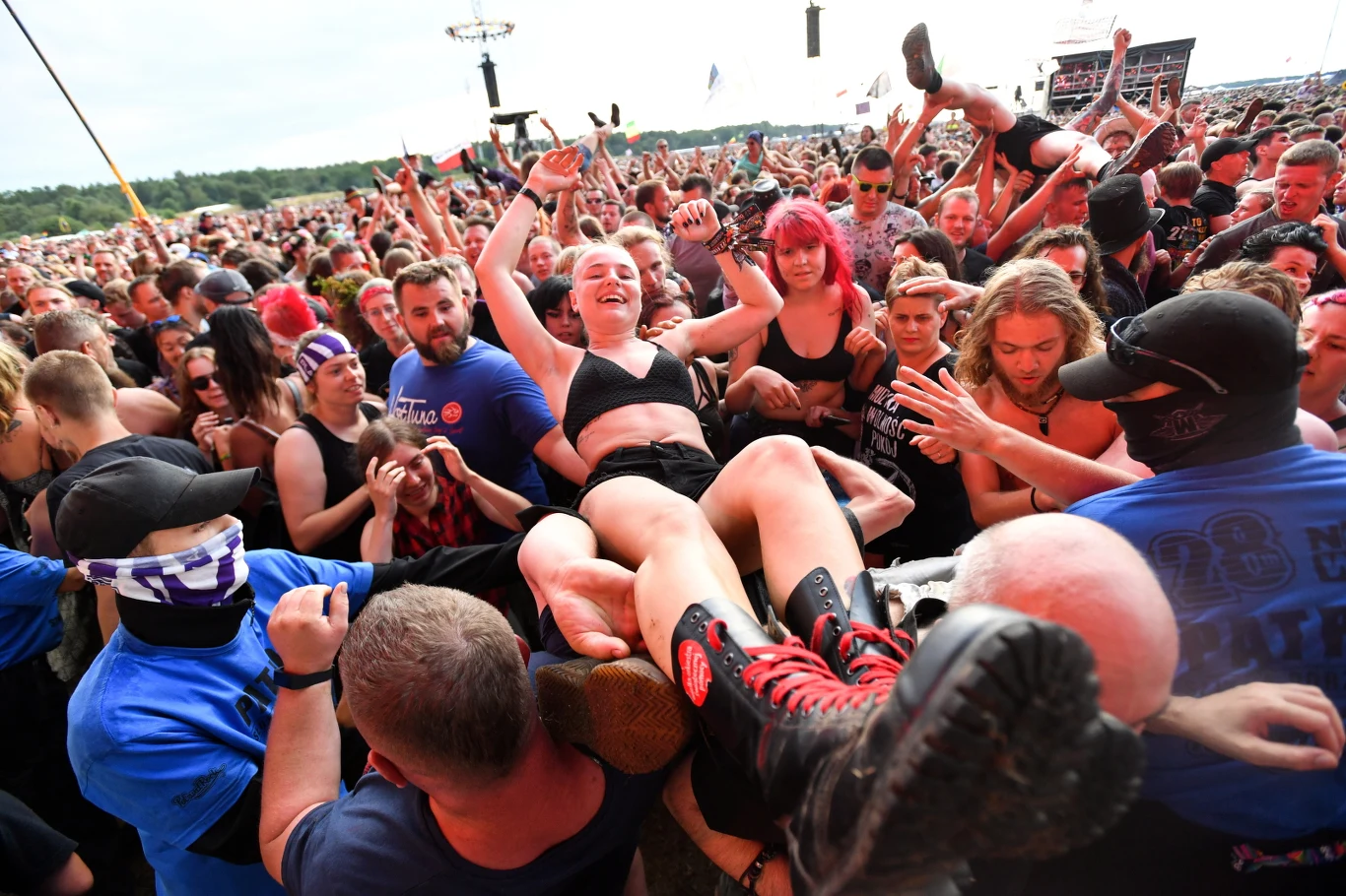 Tak się bawią uczestnicy Pol'and'Rock Festival 2022! Tak się bawią uczestnicy Pol'and'Rock Festival 2022!