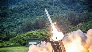 Zastępca szefa jednostki badawczo-rozwojowej ministerstwa obrony Tajwanu Oujang Li-sing, który nadzorował zbrojenia rakietowe, został w sobotę znaleziony martwy w pokoju hotelowym 