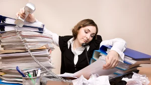 Młode osoby w Polsce nie przywiązują się do pracy 