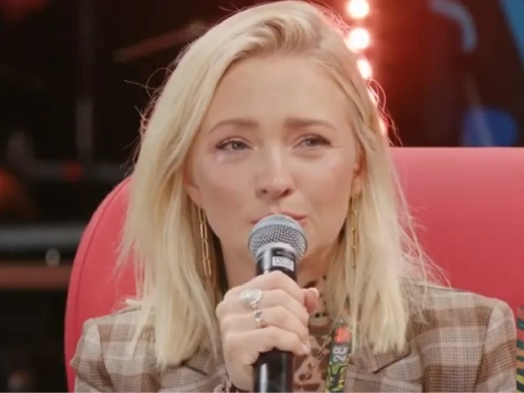 Pol’and’Rock 2022: Barbara Kurdej-Szatan na ASP / https://www.youtube.com/watch?v=FFkBY2j5CMY Pol’and’Rock 2022: Barbara Kurdej-Szatan na ASP / https://www.youtube.com/watch?v=FFkBY2j5CMY