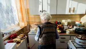 Opiekunka okradała swoją 82-letnią podopieczną, zdj. ilustracyjne 