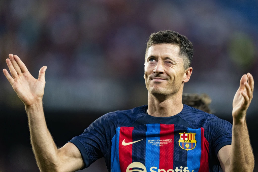 Robert Lewandowski w trakcie debiutu na Cap Nou miał znakomity humor 