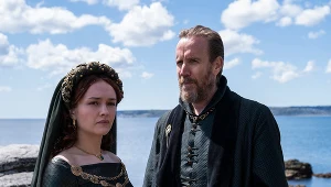 Olivia Cooke i Paddy Considine w serialu "Ród smoka"