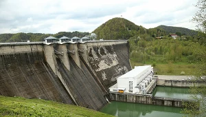Zapora na Jeziorze Solińskim 