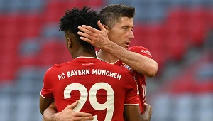 Gracz Bayernu mówi wprost: Wątpię, by ktoś strzelał tyle, co "Lewy"