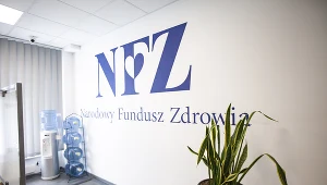 NFZ: Będzie dodatkowe 350 mln zł na podwyżki minimalnych wynagrodzeń