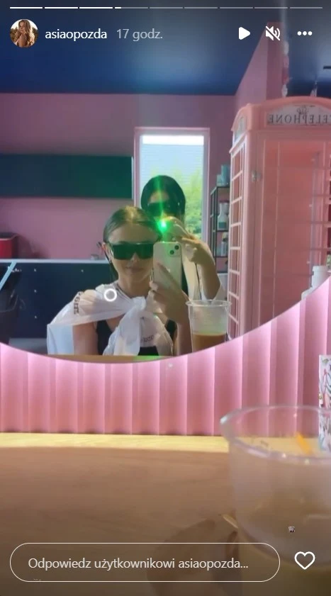 Joanna Opozda u fryzjera