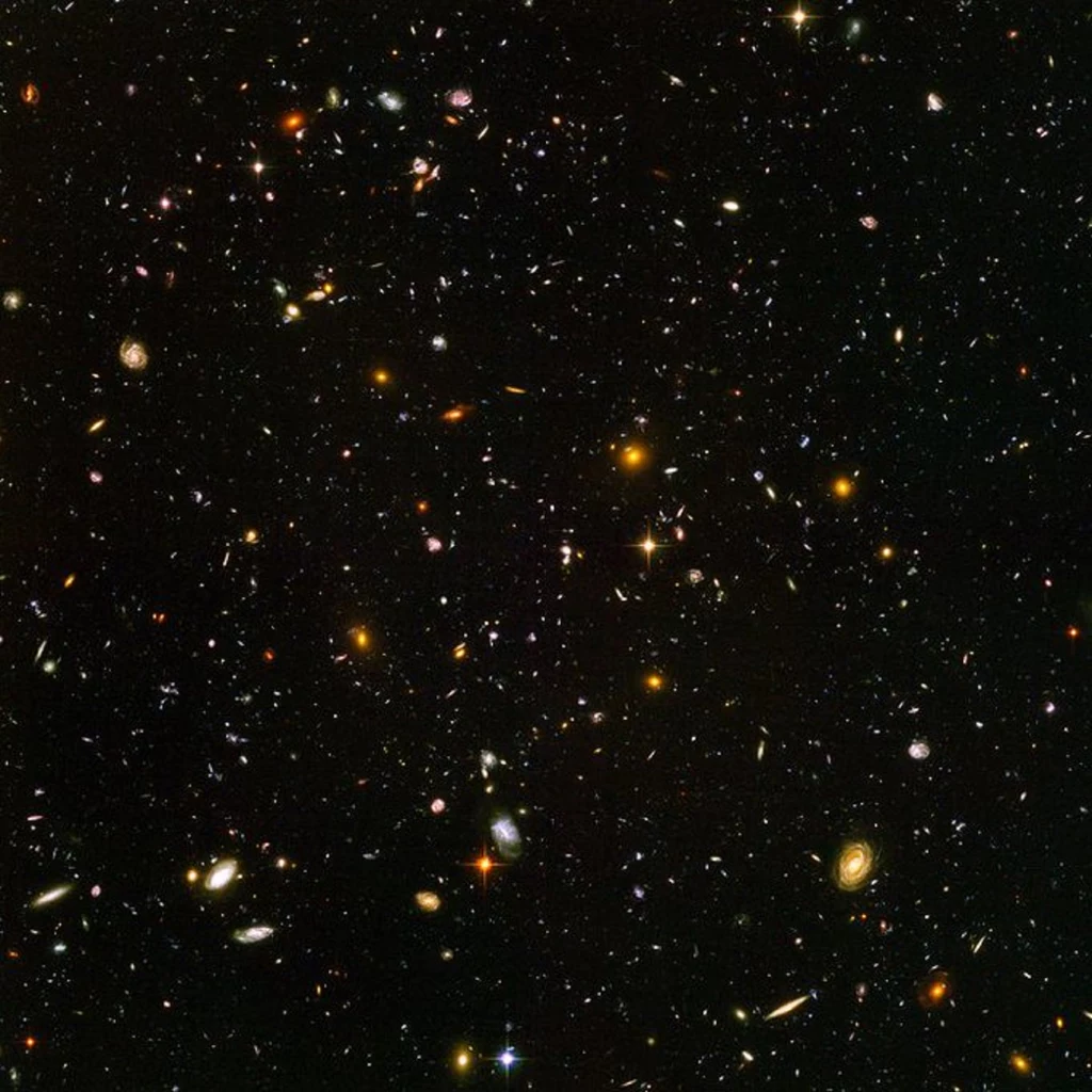 Gromada galaktyk Fornax sfotografowana za pomocą teleskopu  Hubble