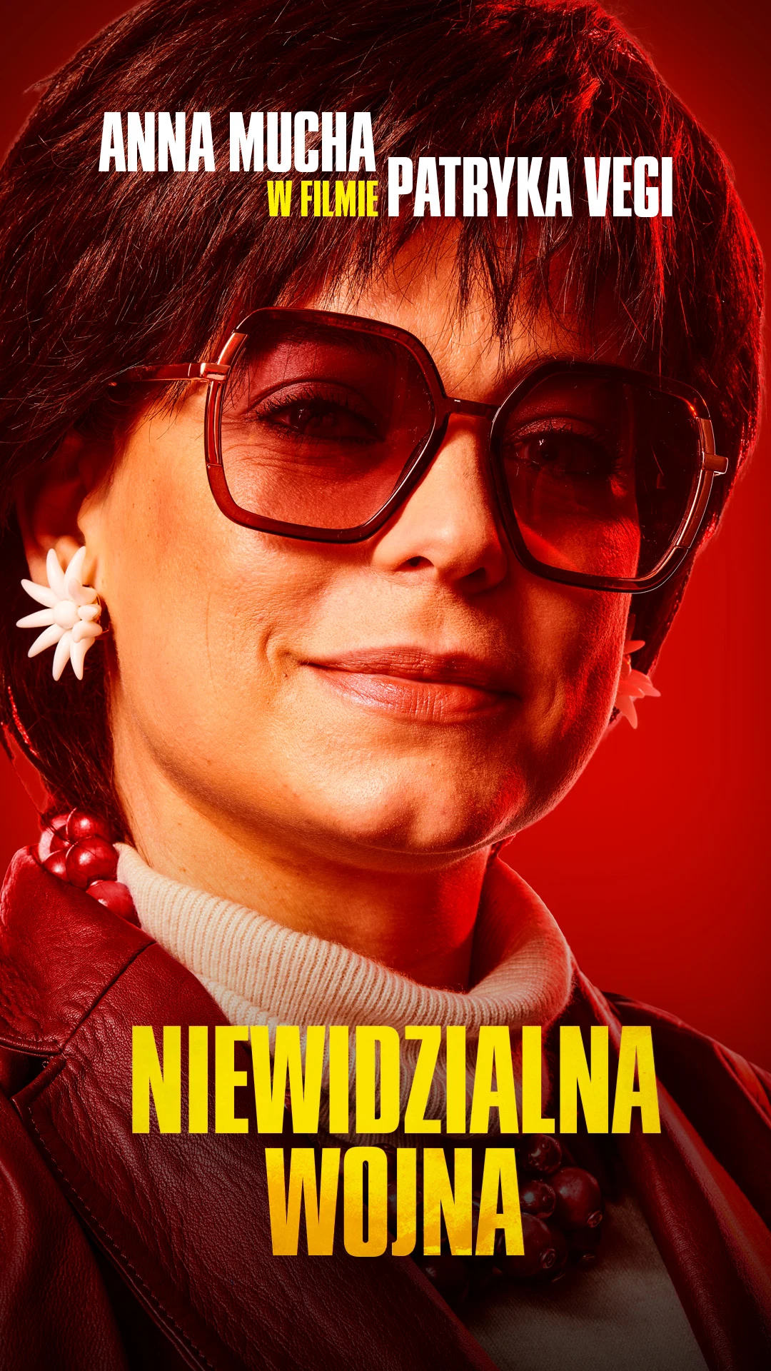 Anna Mucha na plakacie filmu "Niewidzialna wojna"