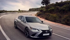 Lexus ES po zmianach. Nowy system inforozrywki, mniejsze zużycie paliwa