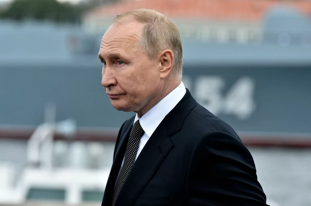 Władimir Putin podczas Święta Marynarki Wojennej Rosji Władimir Putin podczas Święta Marynarki Wojennej Rosji