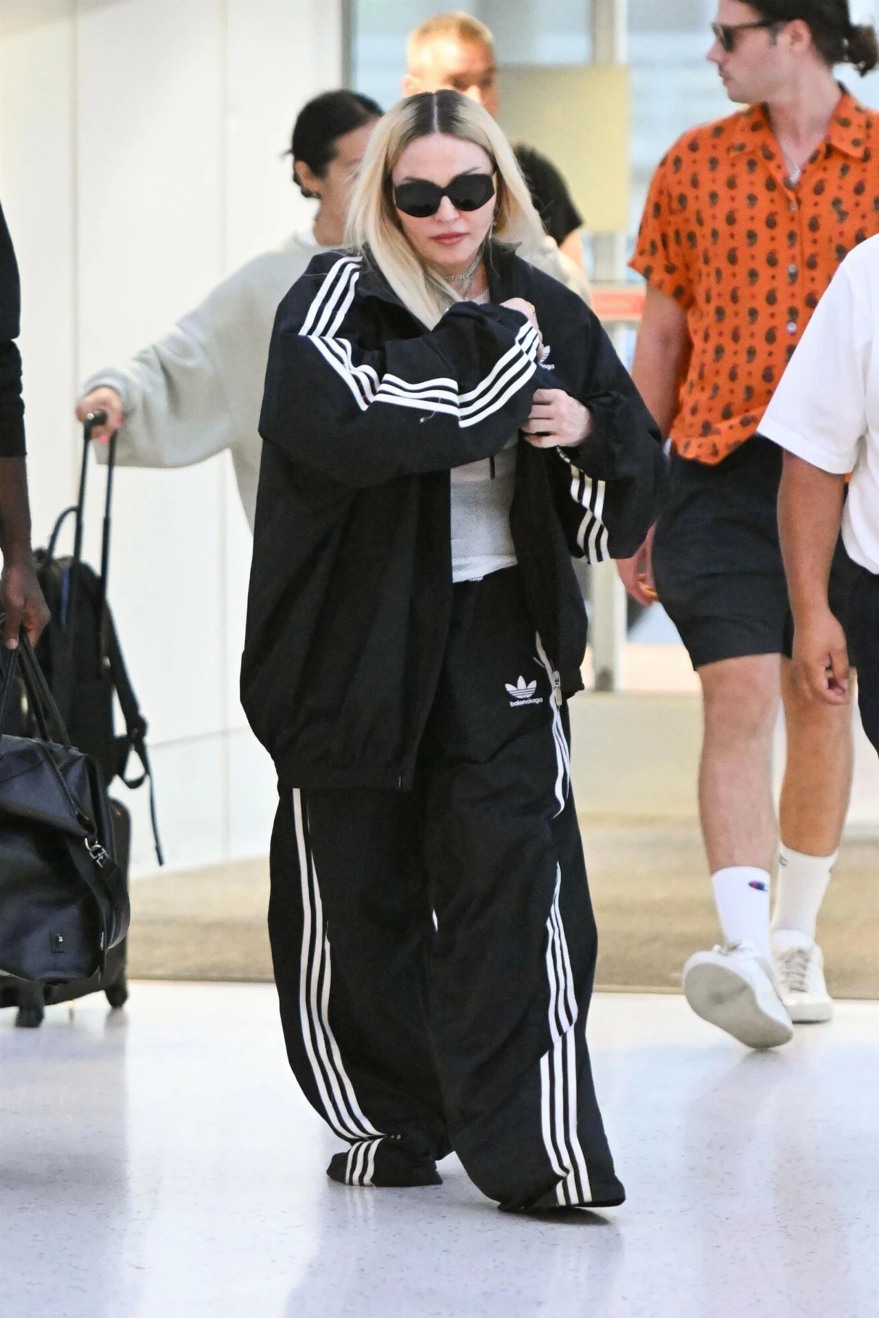 Madonna w za dużym dresie Madonna w za dużym dresie