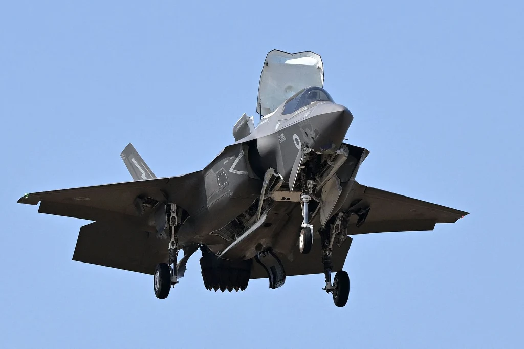 F-35B Lightning II – samolot krótkiego startu i pionowego lądowania (STOVL) firmy Lockheed Martin