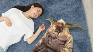 Capcom sprzedaje poduszkę o niepokojącym wyglądzie z gry Monster Hunter