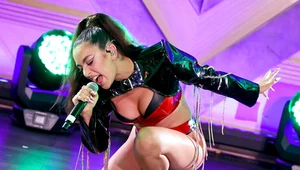 Charli XCX pokazała nowy teledysk "Hot In It"