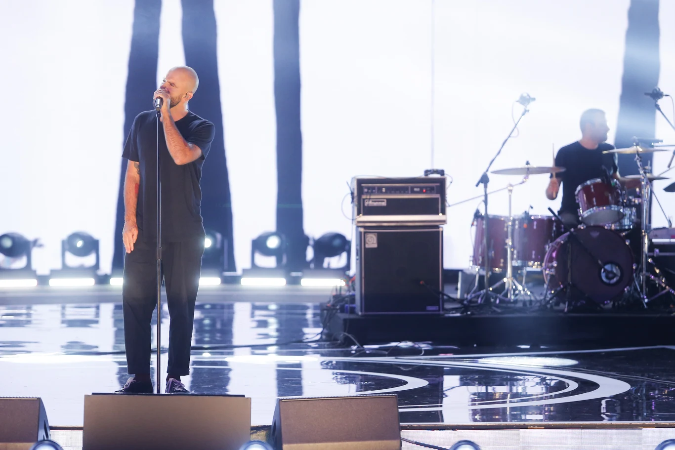 Fisz Emade Tworzywo zaśpiewali dla widzów utwór "Biegnij dalej sam".