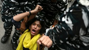 Przemoc w stanie Gujarat wywołuje liczne protesty aktywistów w Indiach