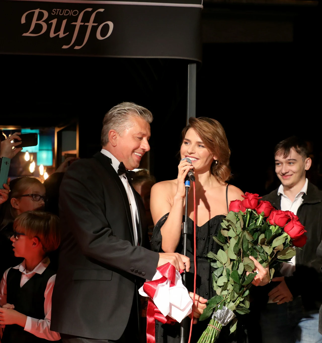 Natasza Urbańska i Janusz Józefowicz w teatrze Buffo Natasza Urbańska i Janusz Józefowicz w teatrze Buffo