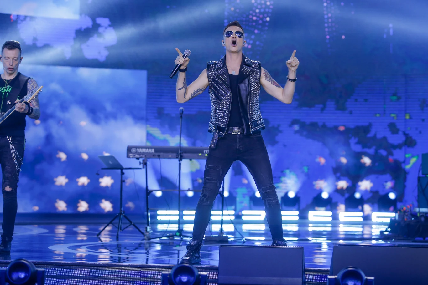 Nocny Kochanek wykonał cover utworu "Jak anioła głos". 