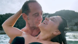 Vincent Lindon i Juliette Binoche w scenie z filmu "Niewierna"