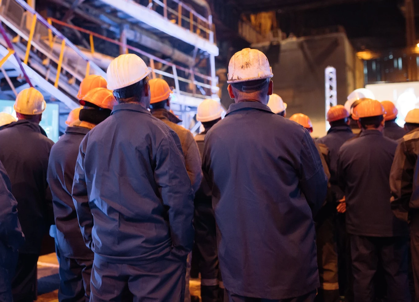 Firmy walczą o pracowników: Sprzedaż i praca fizyczna na szczycie (zdj. ilustracyjnie) Firmy walczą o pracowników: Sprzedaż i praca fizyczna na szczycie (zdj. ilustracyjnie)