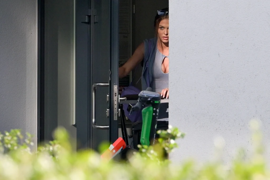 Joanna Opozda wybrała się na spacer z Vincentem w wózku Joanna Opozda wybrała się na spacer z Vincentem w wózku