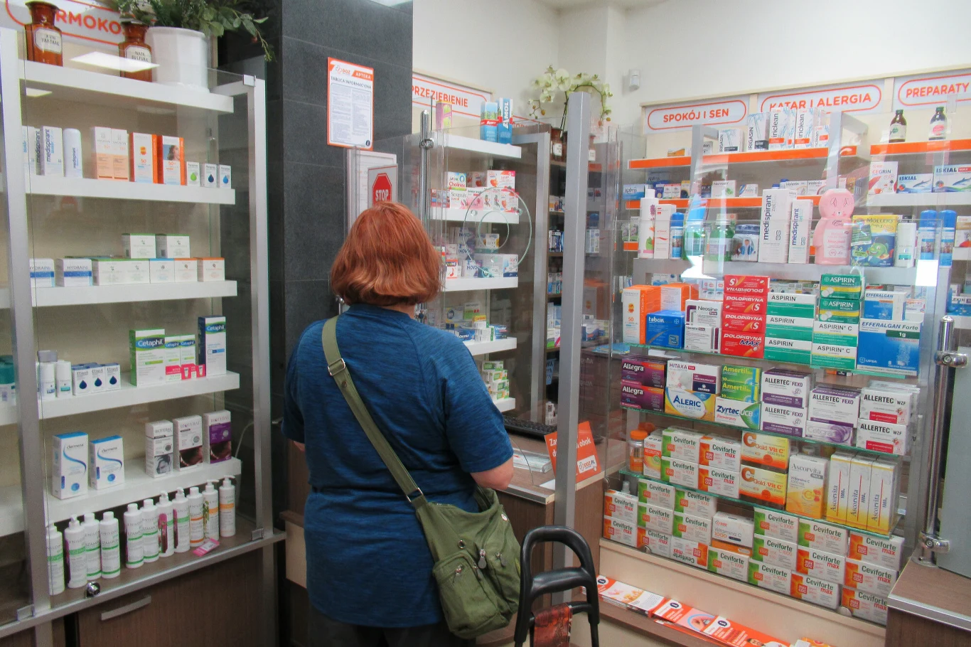 Nie chcesz podawać na głos numeru PESEL w aptece? Zawsze możesz napisać na karteczce numer PESEL i kod do recepty, a następnie podać go farmaceucie