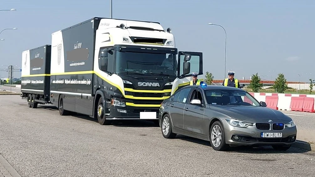 W sumie w czasie kontroli na A2 policjanci z grupy SPEED ujawnili 76 wykroczeń