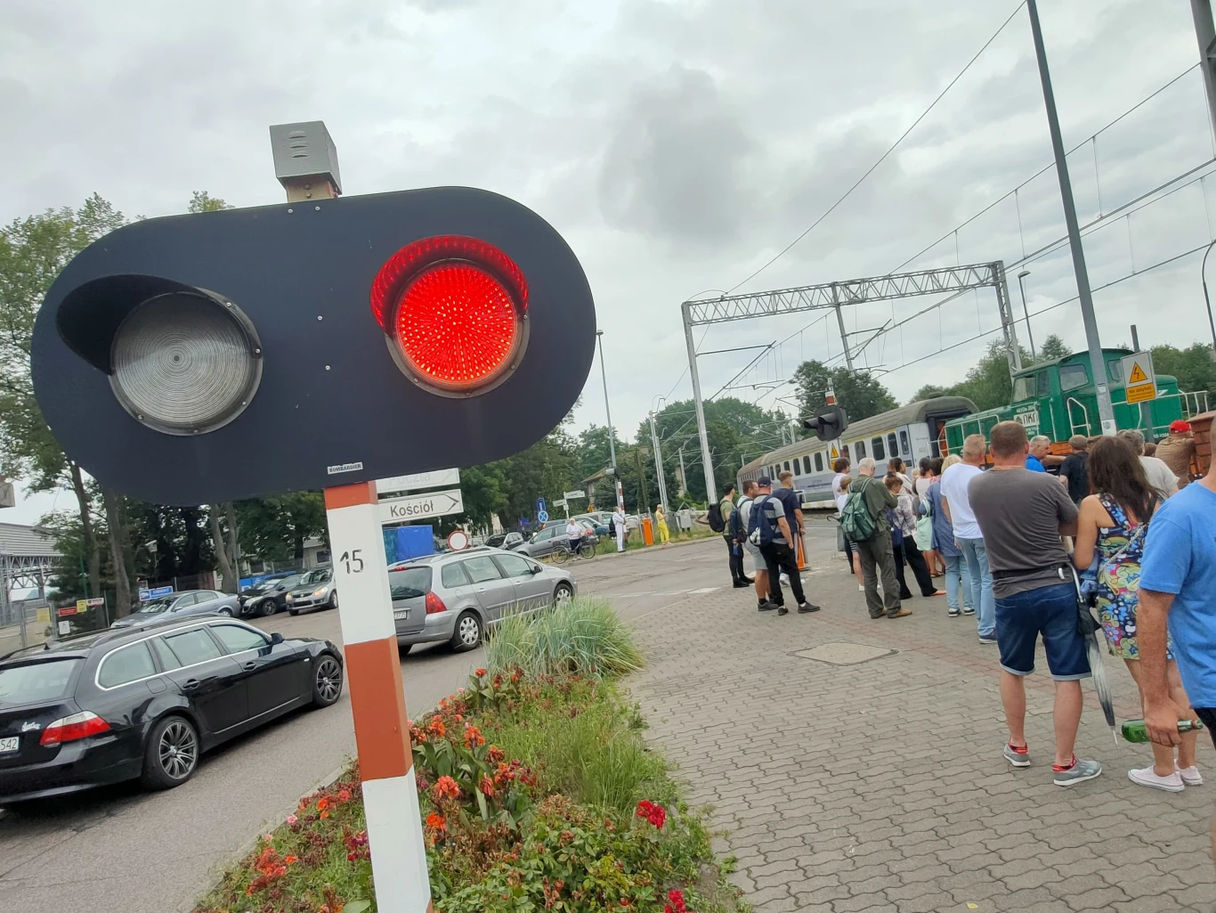 Przejazd kolejowy przy dworcu i przeprawie "Warszów" Przejazd kolejowy przy dworcu i przeprawie "Warszów"